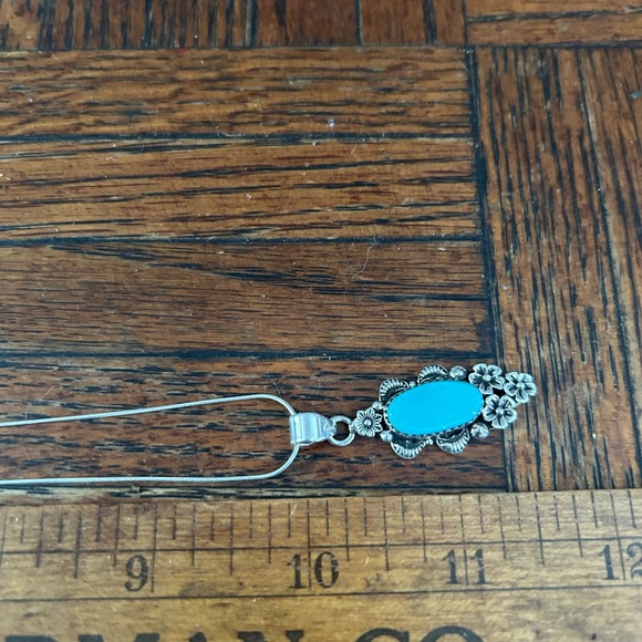 925 Sterling oh so pretty Kingman turquoise necklace - Picture 7 of 7